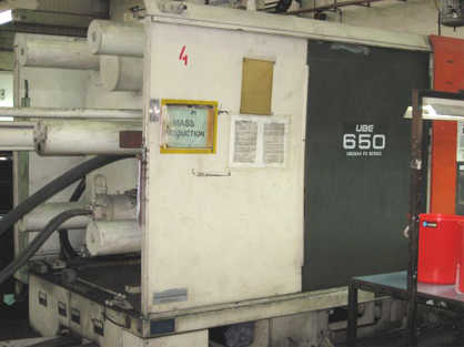 UBE 650 ton Injection Moulder_1