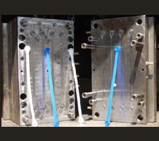 Fully integrated Manufacturer & Exporter of mould - 4 Cavity Handel Mould Fully integrated Manufacturer & Exporter of mould - 4 Cavity Handel Mould
