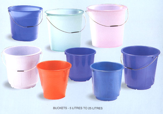Bucket with Handle
