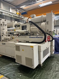 Krauss Maffei 450 Ton Injection Molding Machine :3