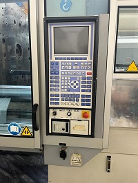 Krauss Maffei 450 Ton Injection Molding Machine :5