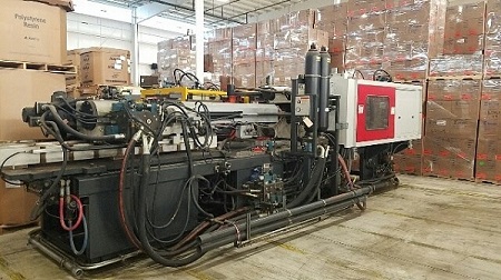 Cincinnati Milacron 310 Ton Injection Molding Machine-2