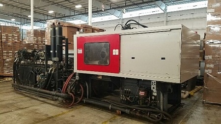 Cincinnati Milacron 310 Ton Injection Molding Machine-3