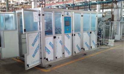 Automatic PET Bottle Blow Moulding Machine-1
