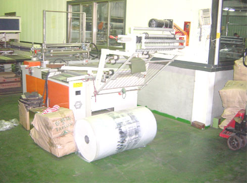 Sealing, Perforating and Cutting Bag Machine_5