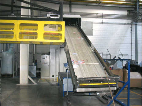 Uniloy Extrusion Blow Moulder_2