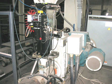 Uniloy Extrusion Blow Moulder_6