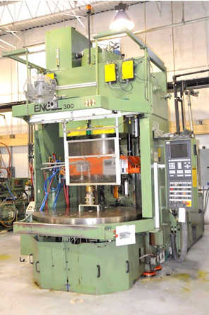 Engel 300 ton Injection Moulder_1