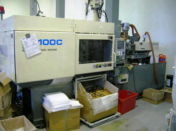 Sumitomo 100 Ton Injection Moulding Machine_1