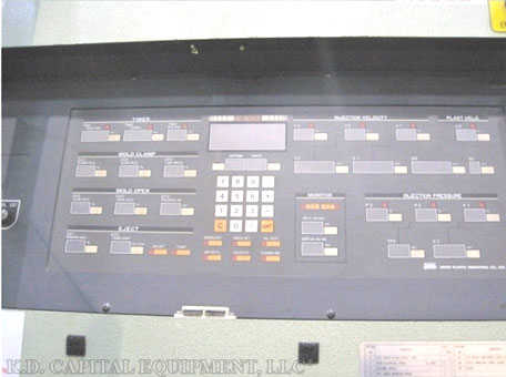 Nissei 220 ton Injection Molding Machine_5