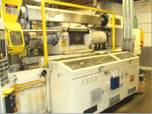 Husky-300 Ton-Injection Molding Machine-3