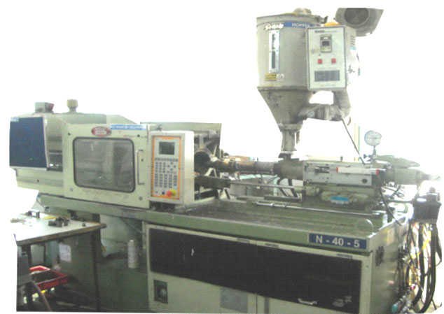 Nissei 40 ton Injection Molding Machine-2