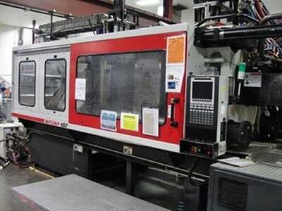 Cincinnati Milacron 450 Ton Injection Moulding Machine