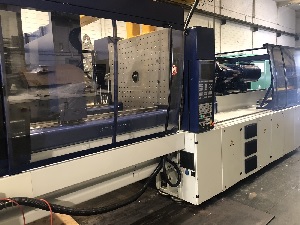 Engel 400 Ton Injection Moulding Machine-2