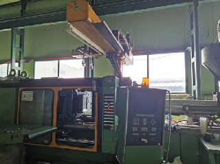 Engel 650 Ton Injection Moulding Machine - 4