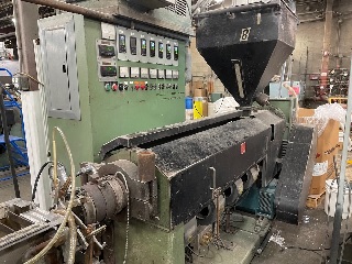 Hobbs William Single Screw Extruder -1