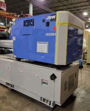 JSW 450 Ton Injection Moulding Machine-3