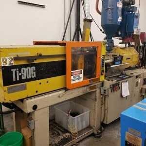 Toshiba 90 Ton Injection Moulding Machine-1