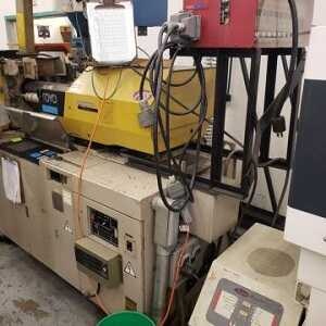 Toshiba 90 Ton Injection Moulding Machine-2